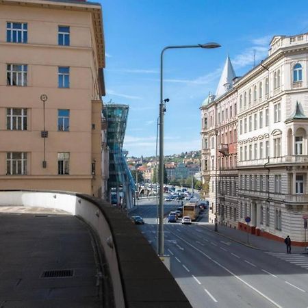 Place Of Grace - 50 Meters From Dancing House Prag Exteriör bild