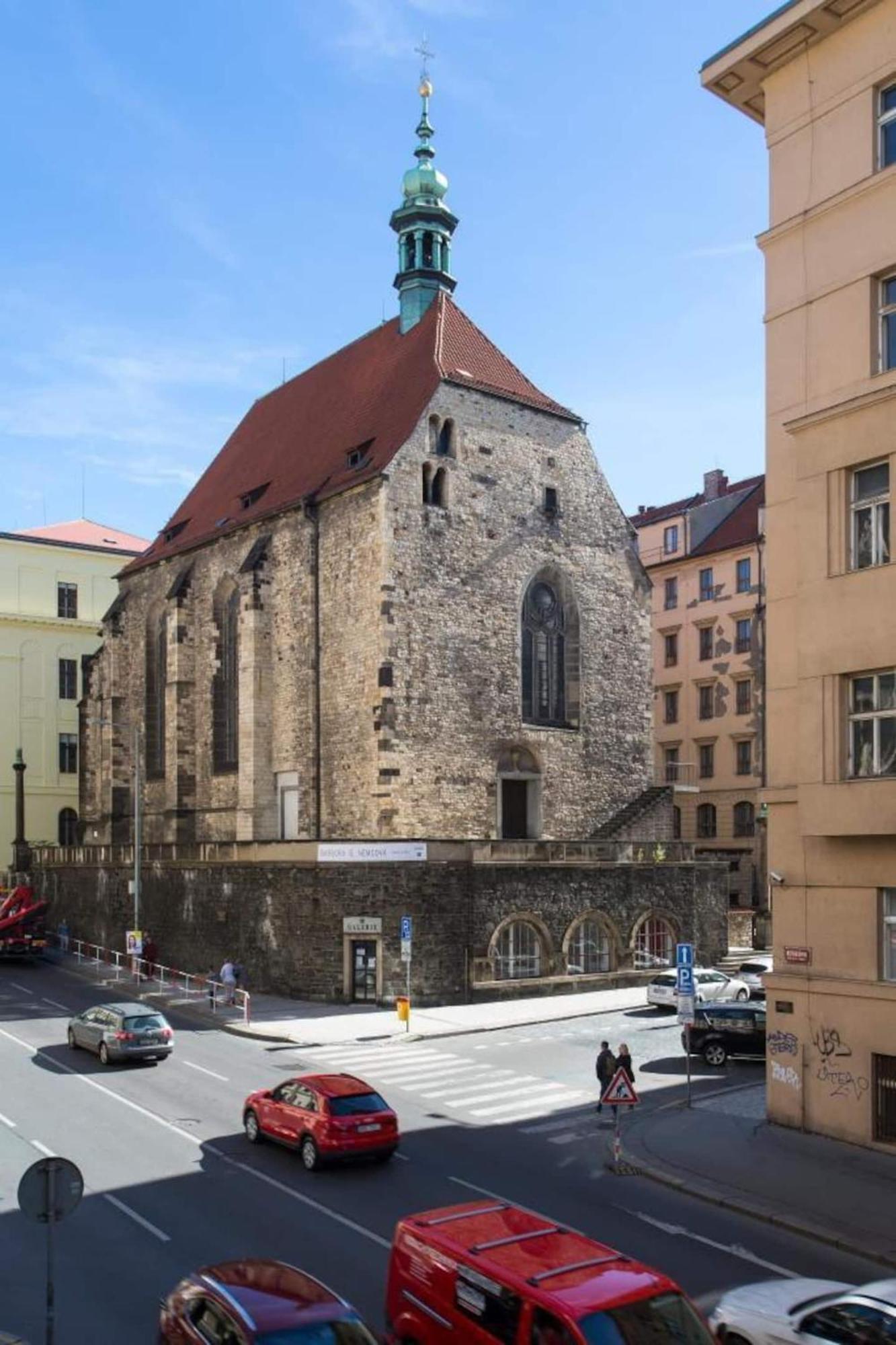 Place Of Grace - 50 Meters From Dancing House Prag Exteriör bild